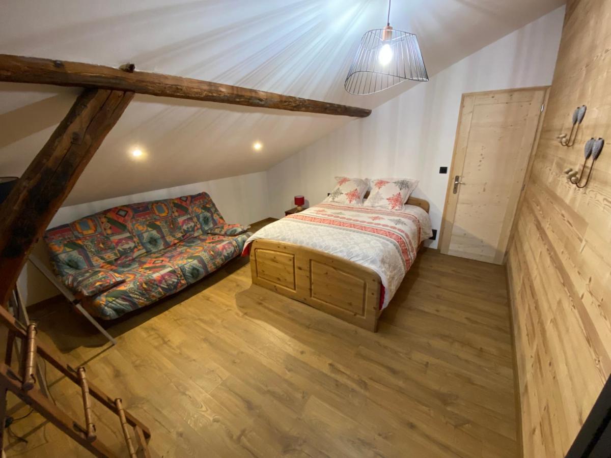 Appartement 75M2 Duplex Au Coeur Du Village De Queige Buitenkant foto
